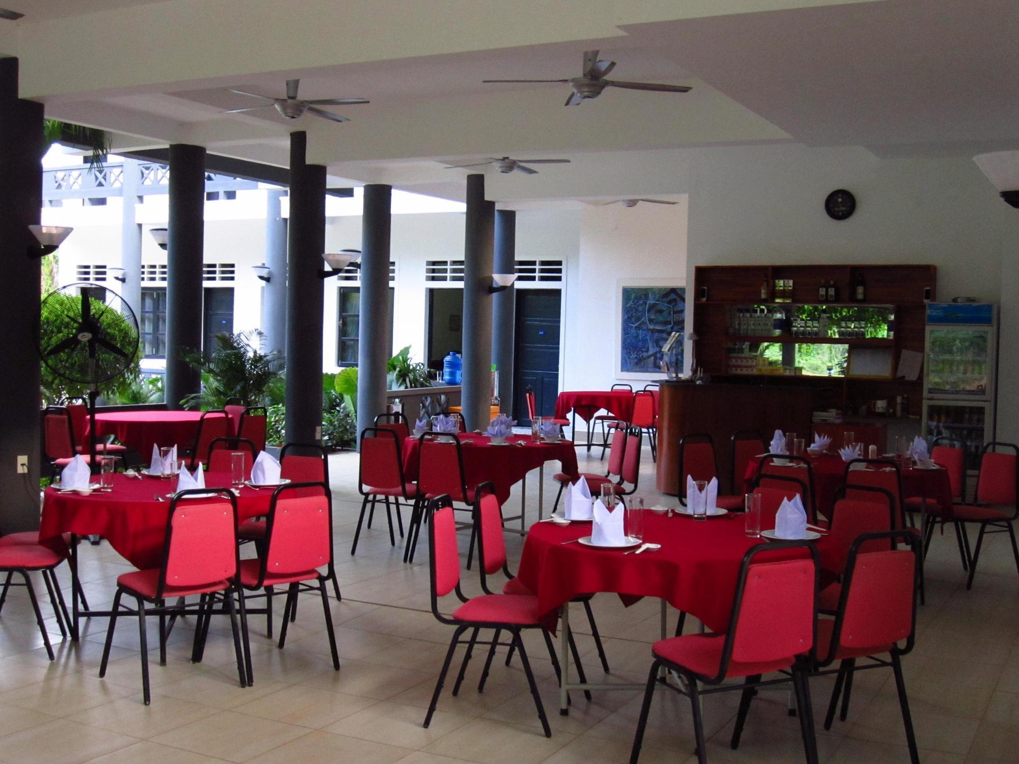 Sai Gon Phong Nha Hotel دونغ هوي المظهر الخارجي الصورة